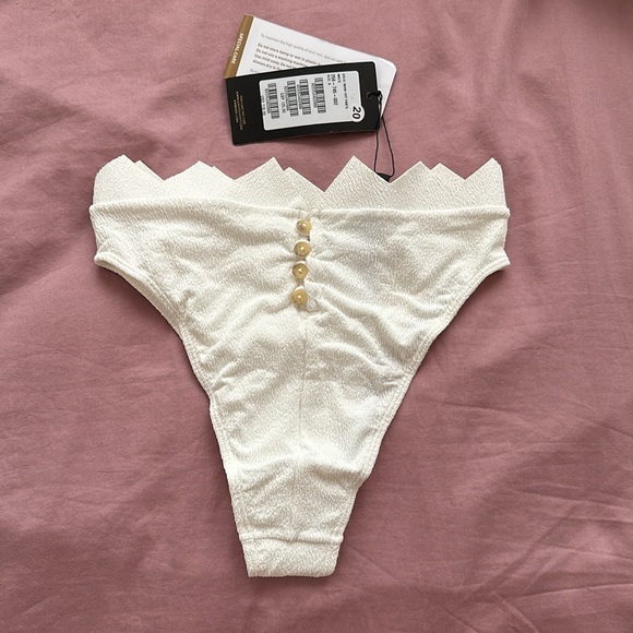 Vix Imani Hot Pants Bikini - Bottom Only - Picture 4 of 5